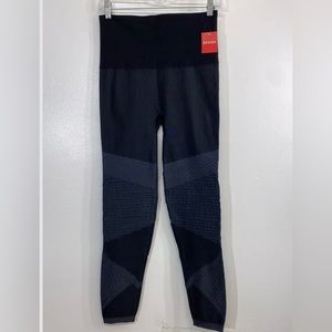 SPANX leggings in excellent [used] condition size large dark grey/blackish blue